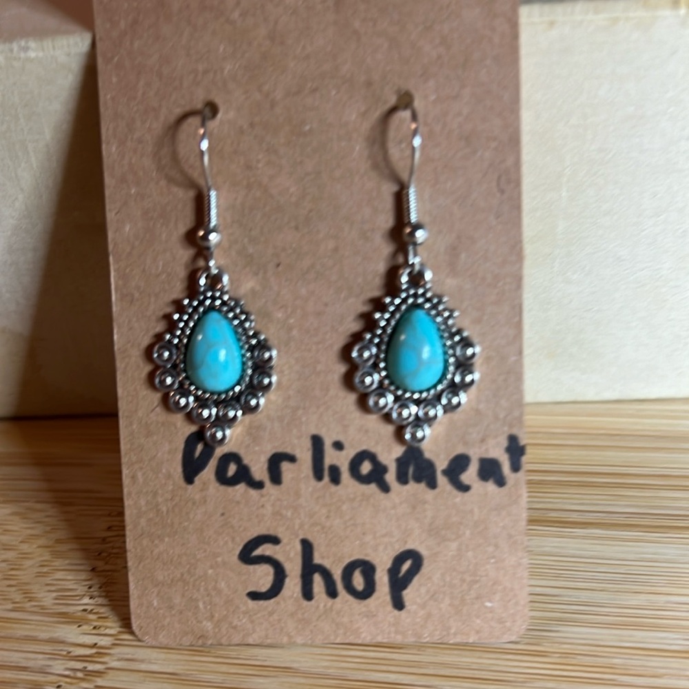 B1G2 free Parliament Shop Turquoise Earrings